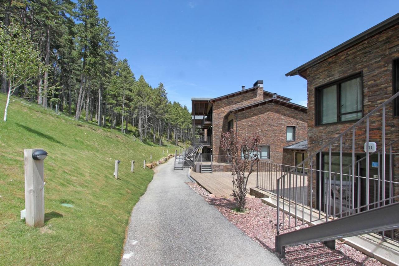 Apartamentos Masella 1600 Alp Bagian luar foto