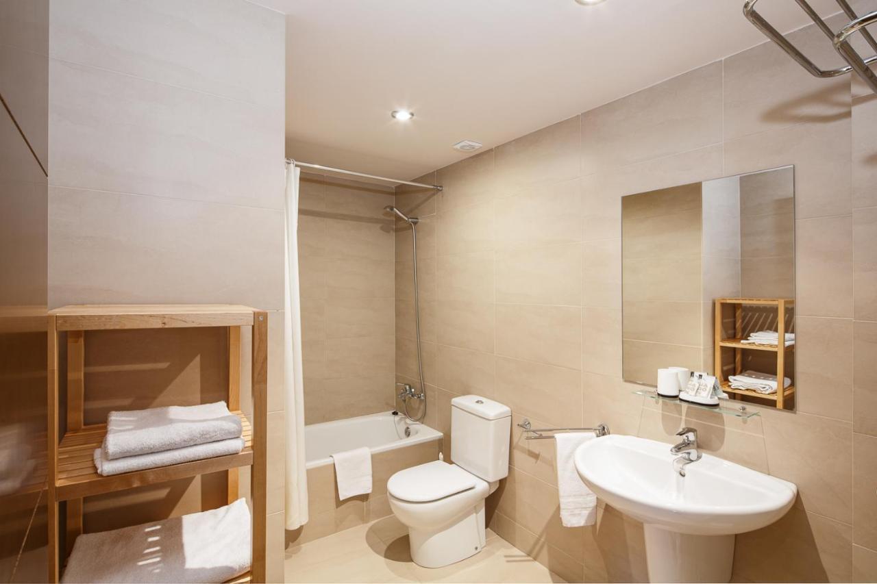 Apartamentos Masella 1600 Alp Bagian luar foto